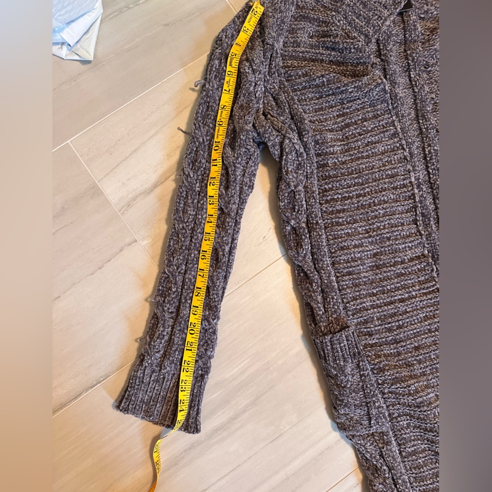 Fashion Nova Plush Knit Cardigan in Gray - Picture 8 of 10